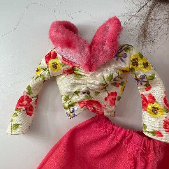 Vintage Mattel Barbie Brunette Doll Floral Top Pink Pants Outfit - Picture 7 of 10